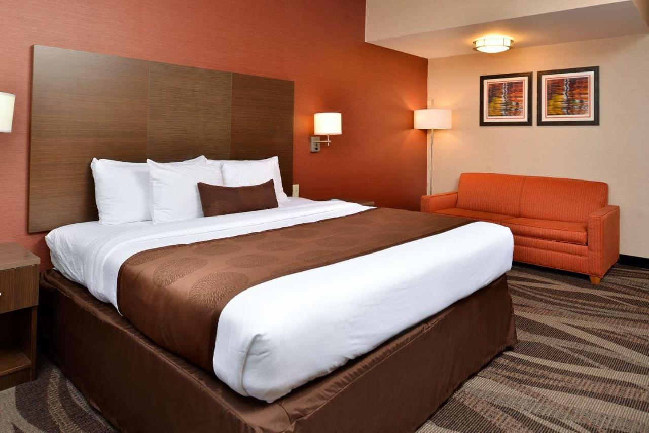 Best Western Plus University Inn Olean Eksteriør billede