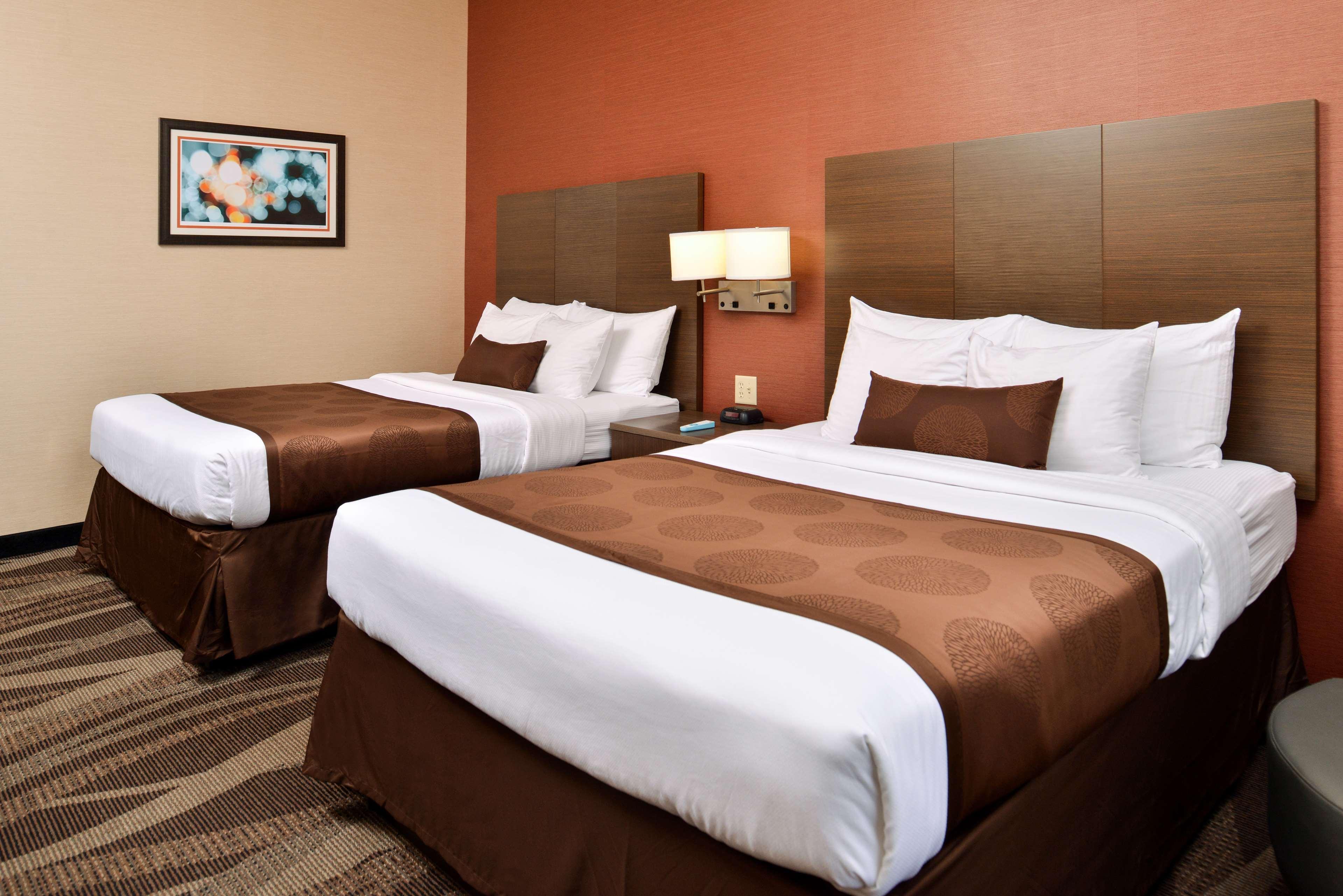 Best Western Plus University Inn Olean Eksteriør billede