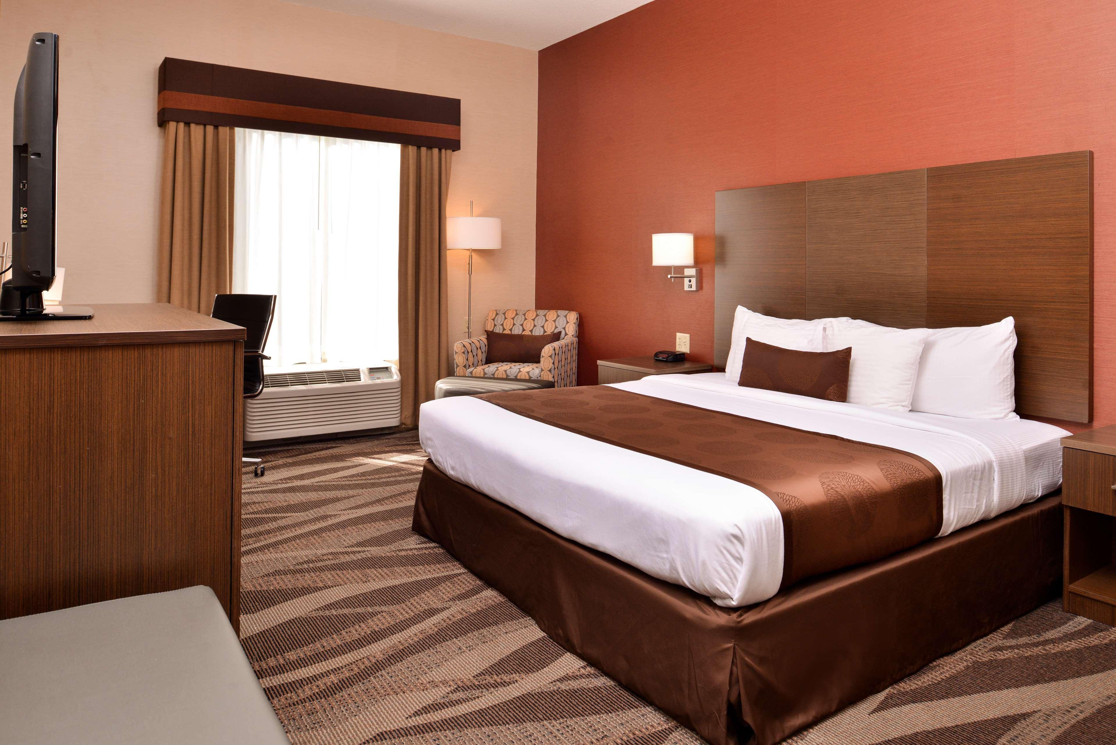 Best Western Plus University Inn Olean Eksteriør billede