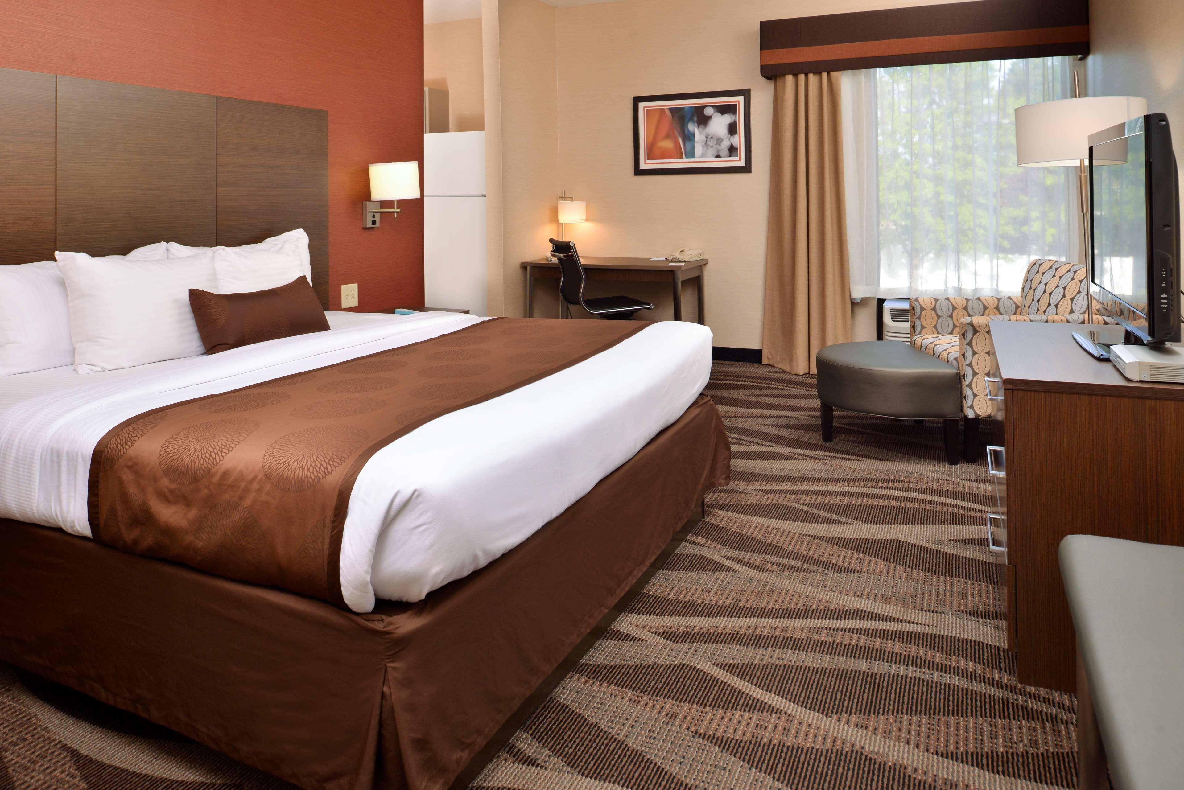 Best Western Plus University Inn Olean Eksteriør billede