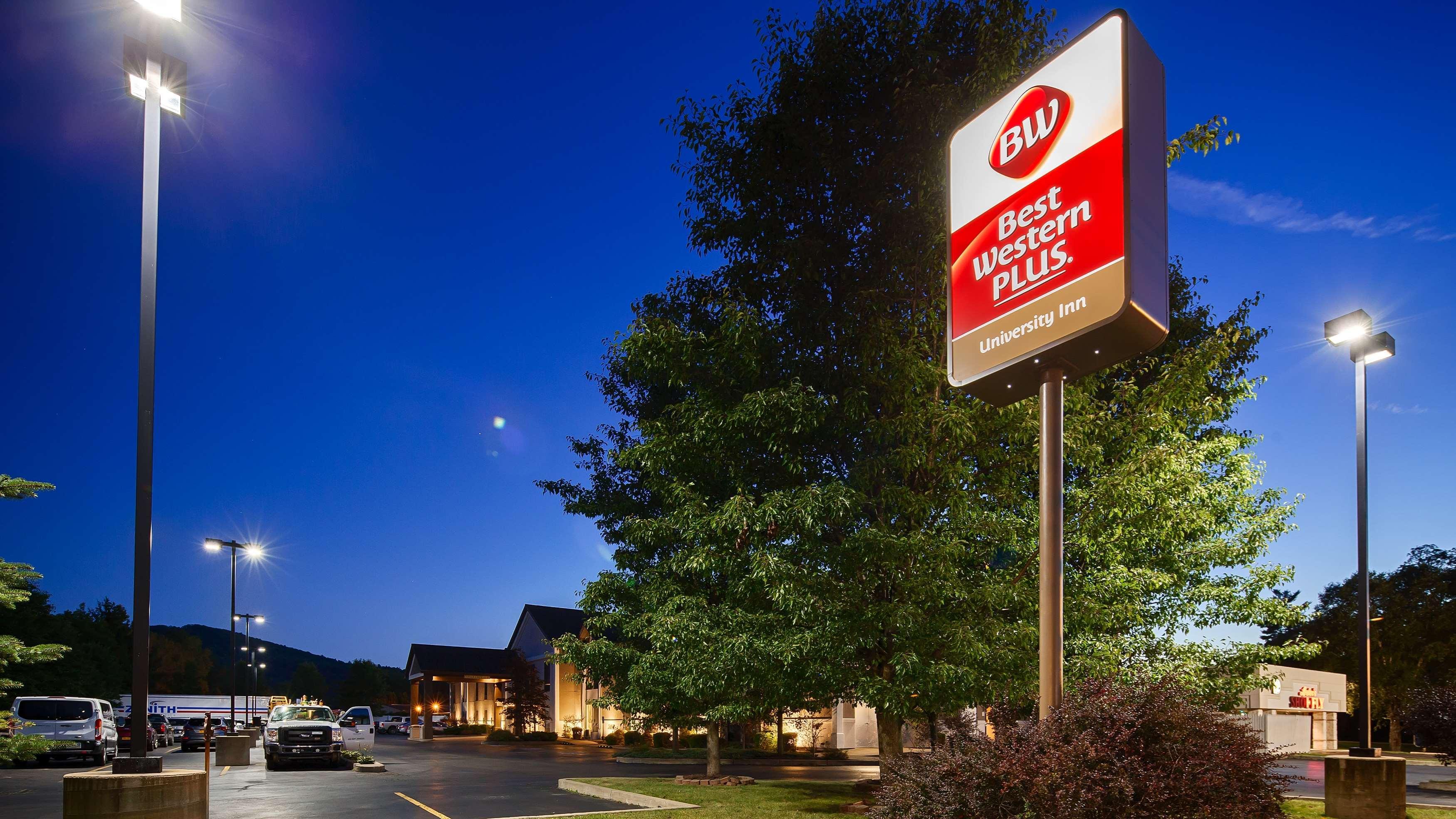 Best Western Plus University Inn Olean Eksteriør billede