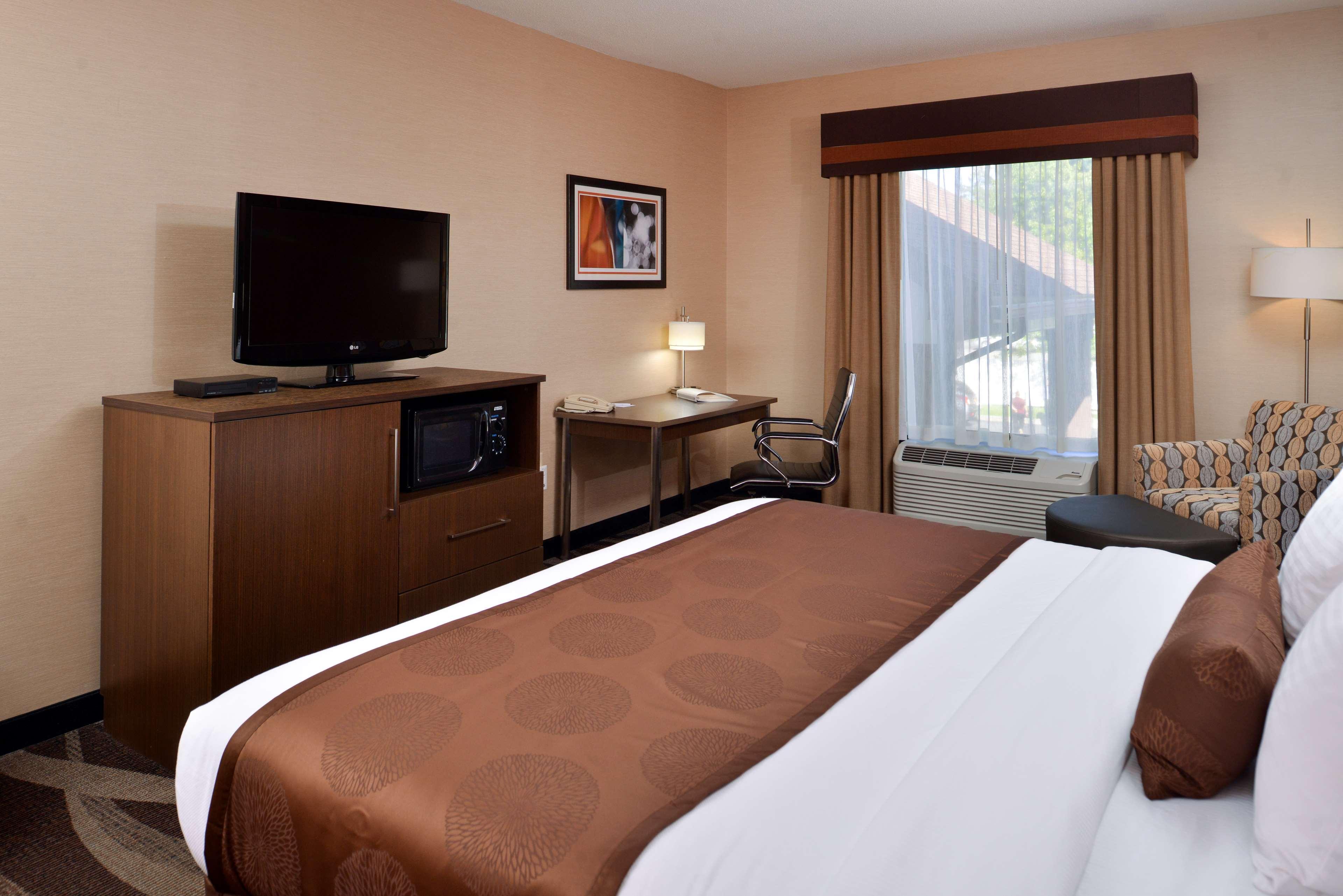 Best Western Plus University Inn Olean Eksteriør billede